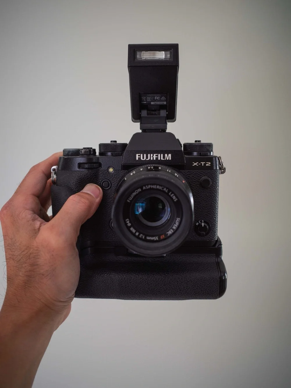 Fujifilm X-T2 Black Mirrorless Camera Kit Grip, 35mm Lens, Batteries & Chargers
